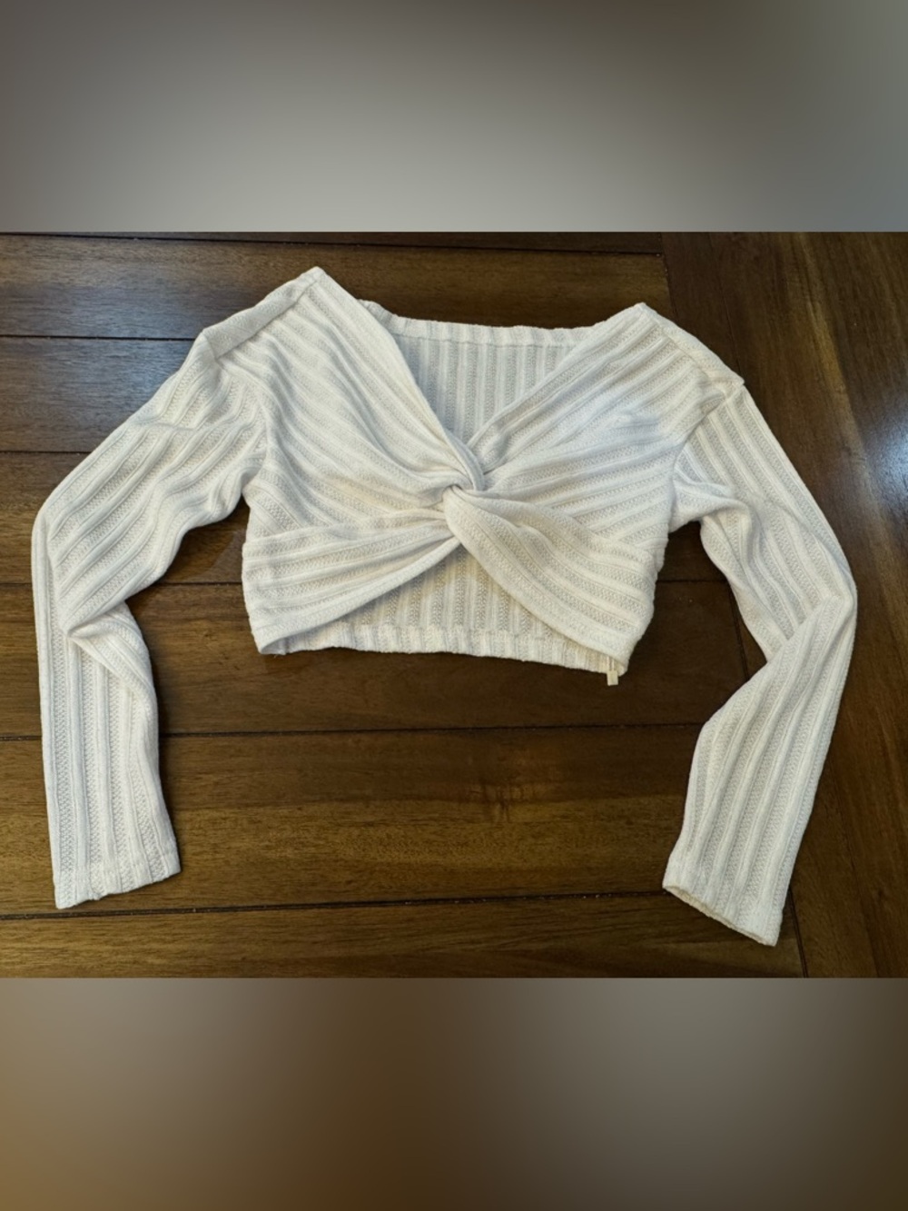 SHEIN White Twist-Knot Ribbed Long Sleeve Crop Top SX/2